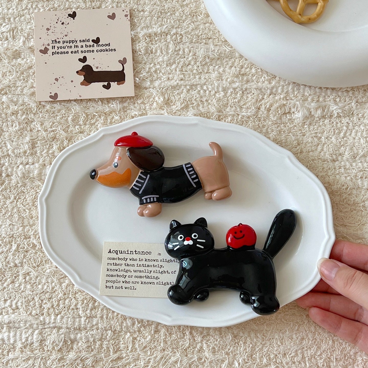 Cute Black Cat and Dachshund Fridge Magnets on a White Plate ΓΏ Stylish Resin Animal Magnets for Home Decor