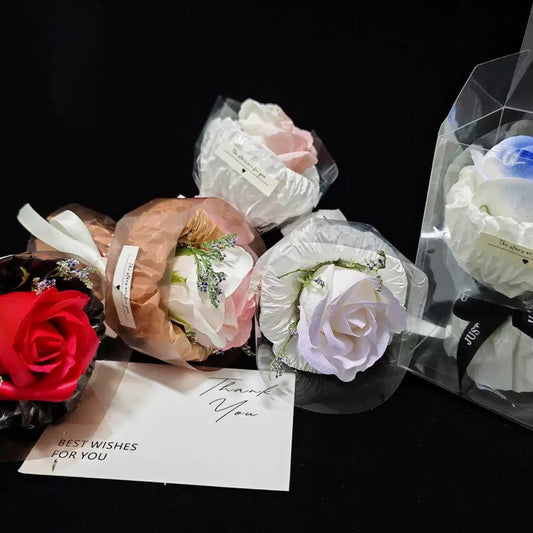 Mini Pocket Rose Bouquet